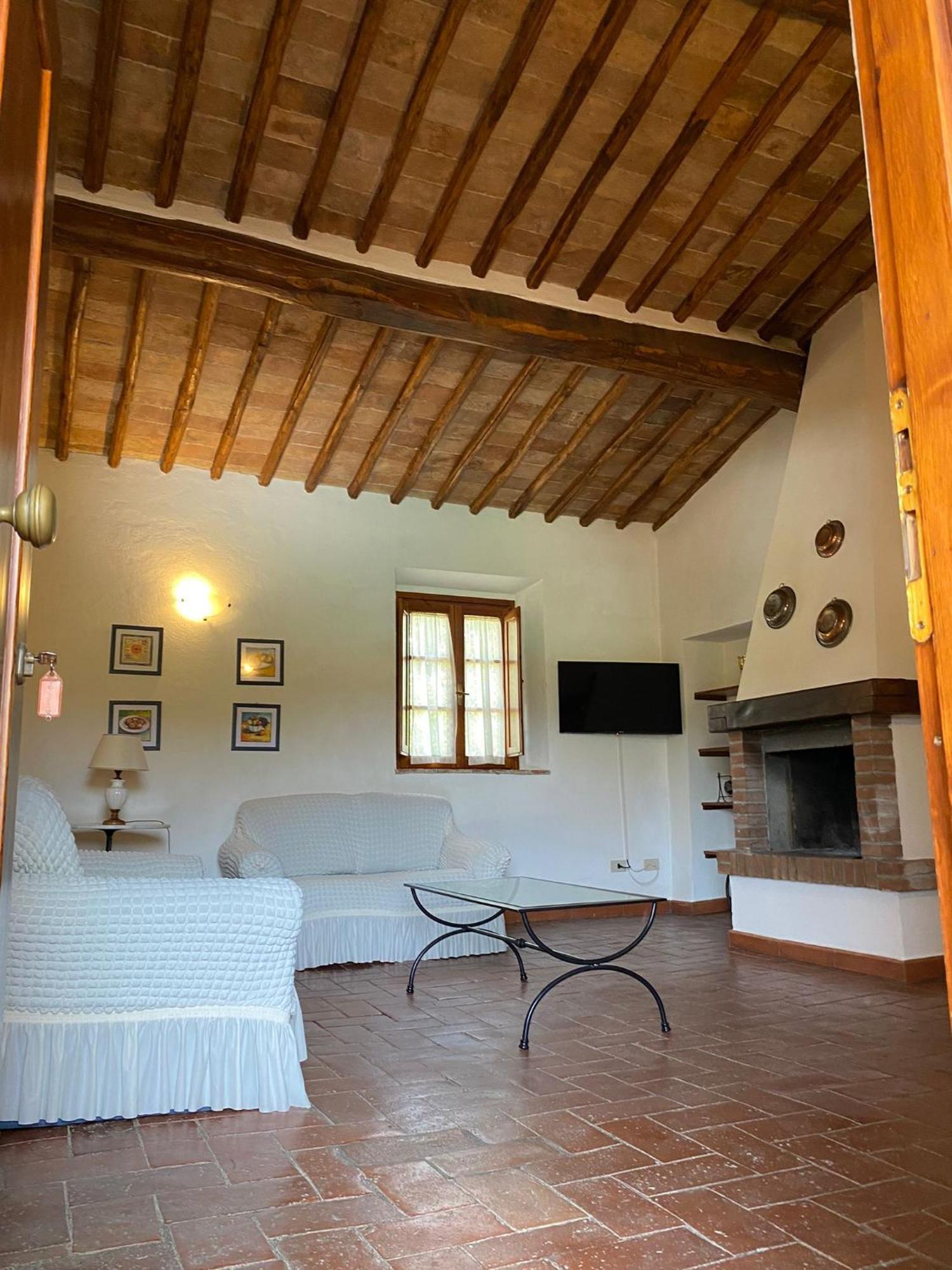 Agriturismo La Peschiera กาโซเล เดลซา ภายนอก รูปภาพ