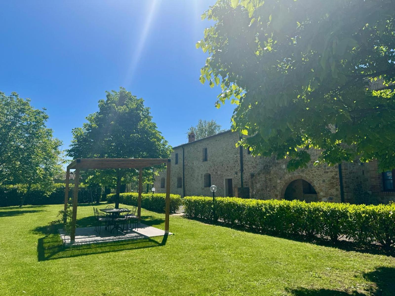Agriturismo La Peschiera กาโซเล เดลซา ภายนอก รูปภาพ