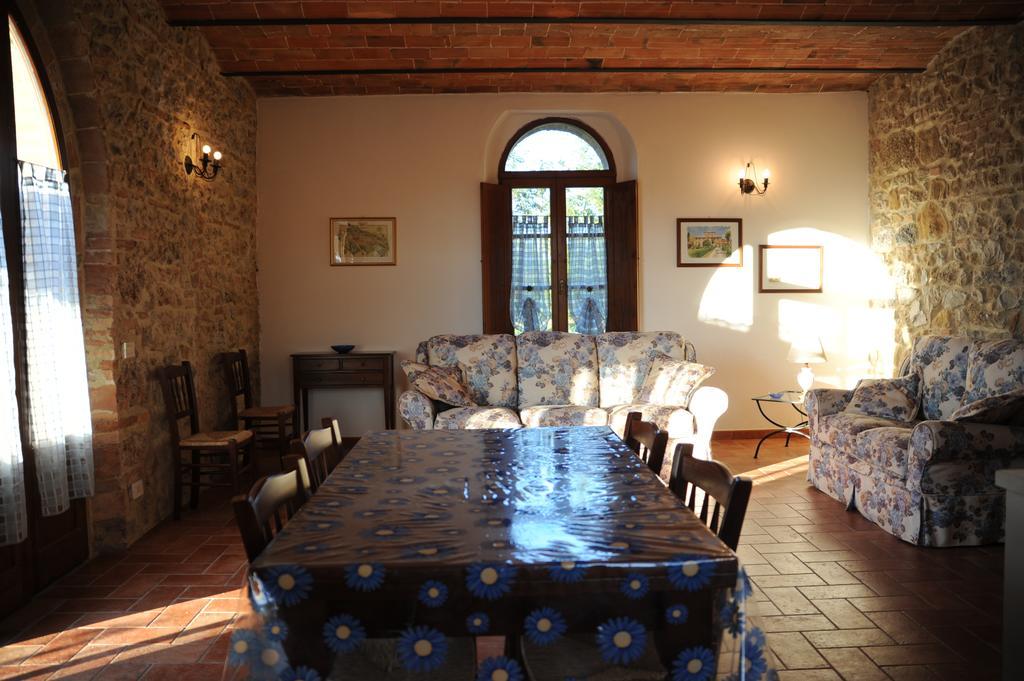 Agriturismo La Peschiera กาโซเล เดลซา ภายนอก รูปภาพ